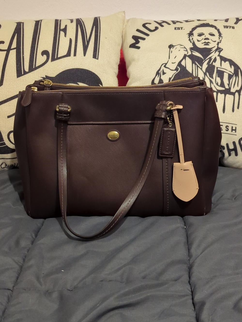 Authentic Coach Peyton Chocolate Brown Leather Hand Bag - LIKE NEW!